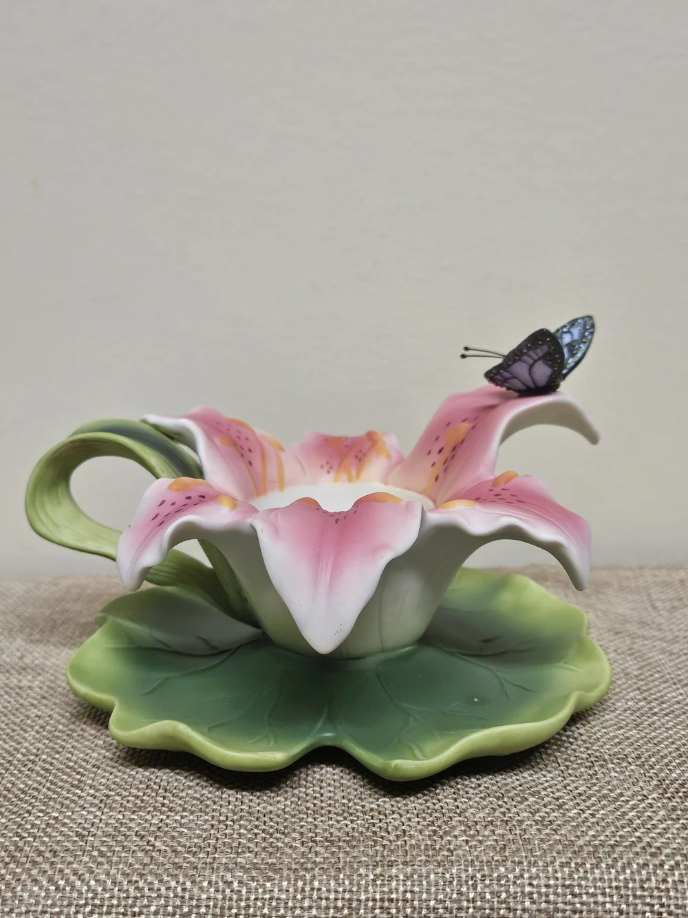PartyLite Stargazer Lily Tealight Holder - New In Box Only Opened To Take Photos